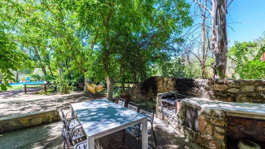 Location de vacances pour 17 personnes, avec jardin ainsi que piscine et jacuzzi à Carcabuey - 4