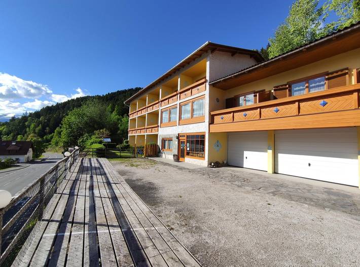 Pension für 2 Personen, mit Terrasse und Garten sowie Seeblick und Ausblick in Millstatt