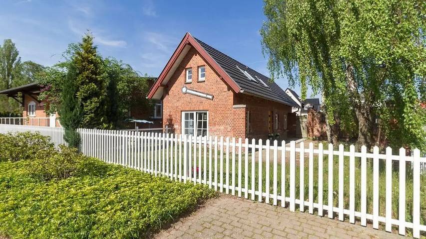 Ferienhaus für 8 Personen, mit Garten