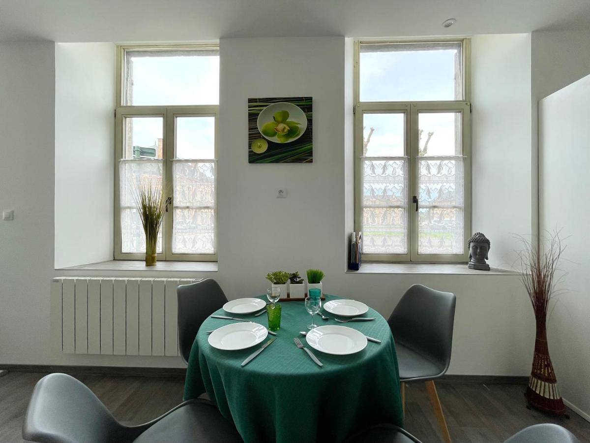Appartement entier, Classic Apartment in Givet (homonymie), Parc naturel régional des Ardennes