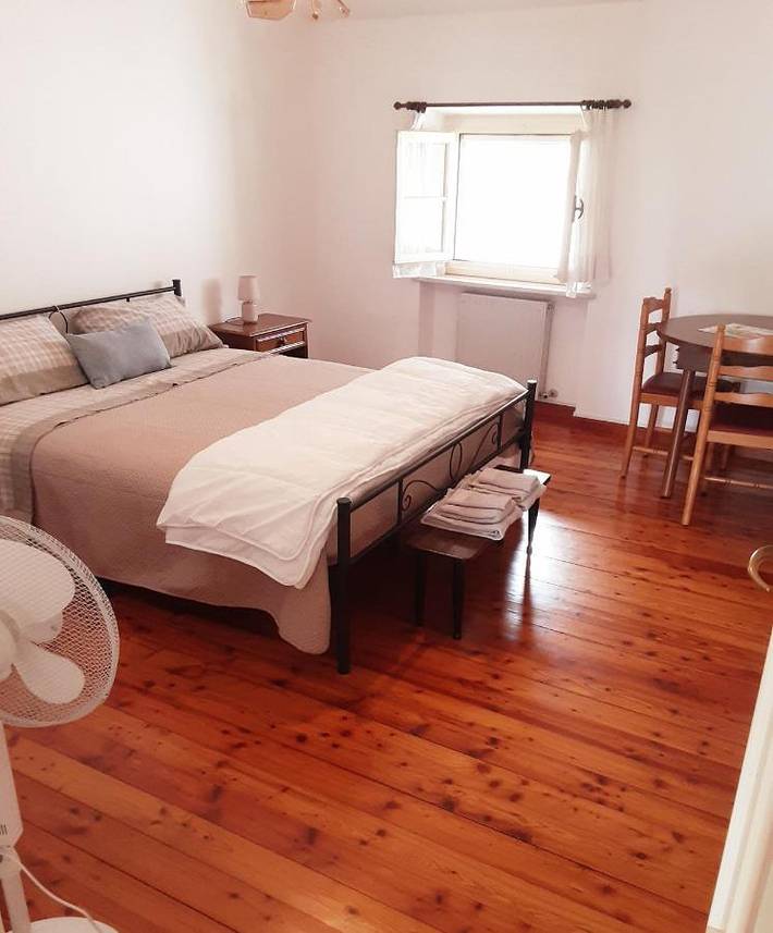 Gîte pour 2 personnes, avec terrasse ainsi que vue et jardin, animaux acceptés à Venzone