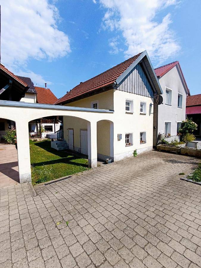 Ferienwohnung für 3 Personen, mit Garten