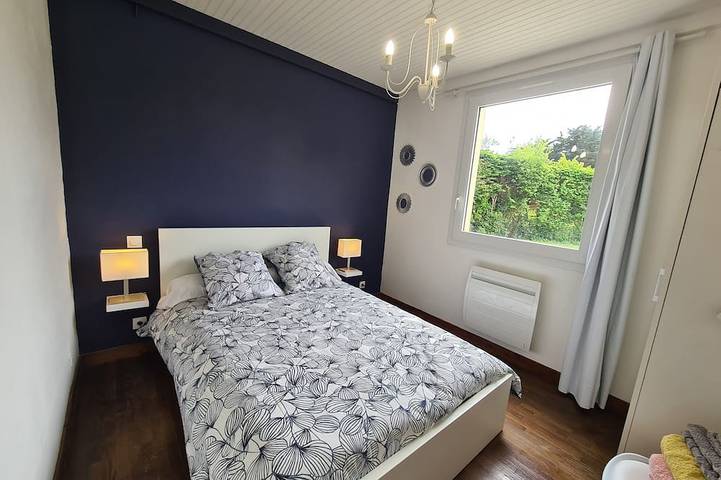 Location de vacances pour 6 personnes, avec jardin et terrasse, animaux acceptés dans Plage de Neiz Vran - 3