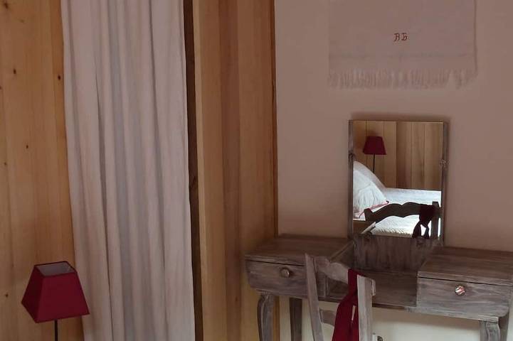 Location de vacances pour 6 personnes, avec terrasse et jardin à Axat - 2