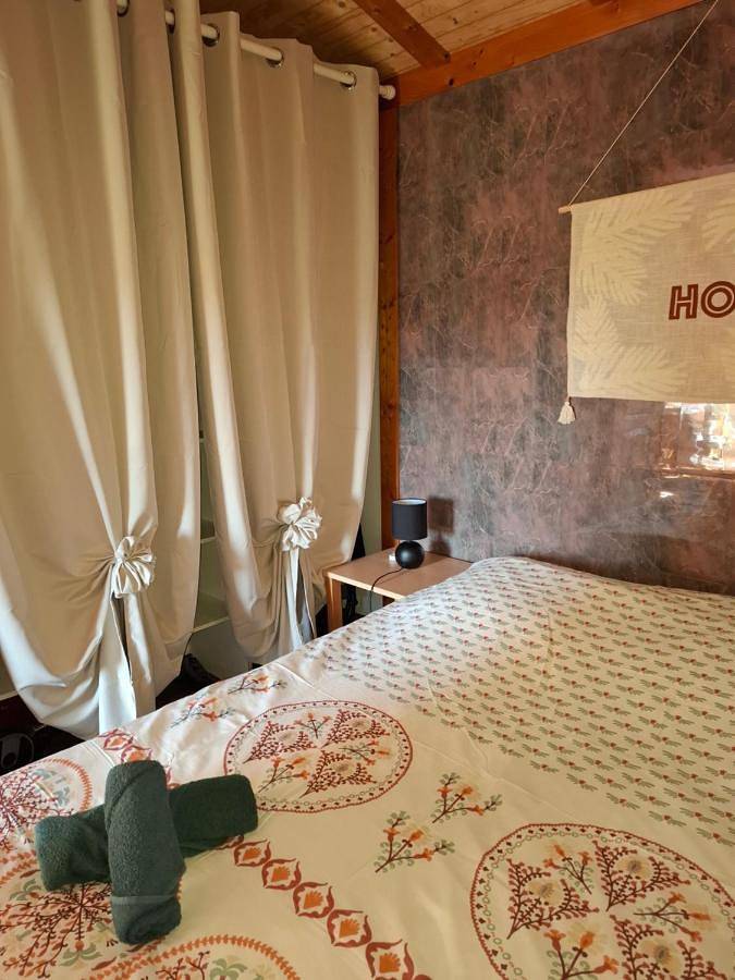 Gîte pour 4 personnes, avec terrasse et vue, animaux acceptés à Signy-le-Petit - 2