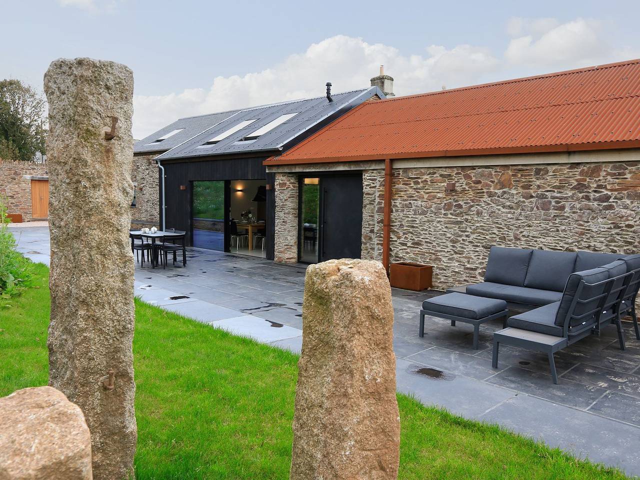 The Barns @ Downton in Dittisham, Devon