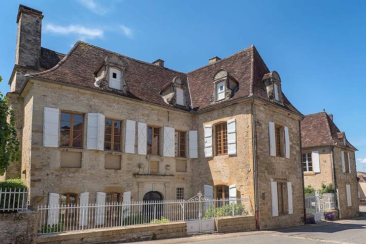 Location de vacances pour 12 personnes, avec Jardin à Cazals