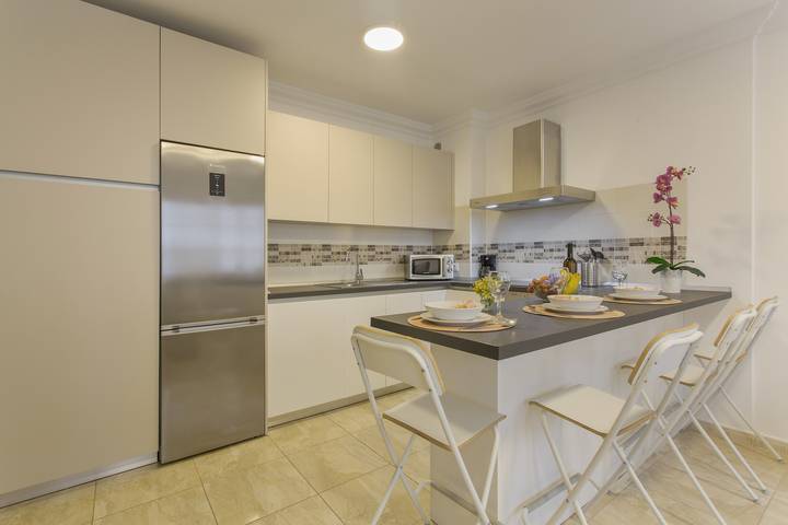 Entire apartment, Holiday Apartment 'Rolycar 203' with Wi-Fi in Icod de los Vinos, North Tenerife