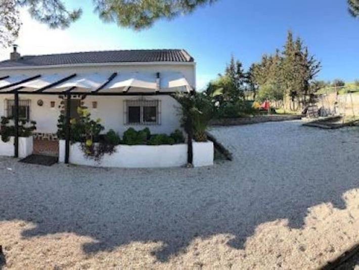 Casa rural para 12 personas, con piscina además de vistas y jardín en El Castillo de las Guardas - 3