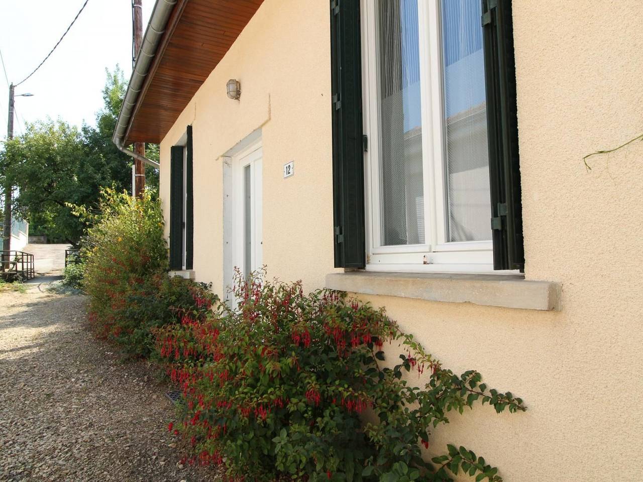 Unabhängiges Haus in der Nähe von Fluss und Geschäften in Is-sur-Tille, Dijon und Umgebung