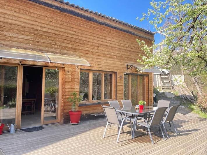 Location de vacances pour 6 personnes, avec Terrasse ainsi que Jardin et Vue à Prads-Haute-Bléone