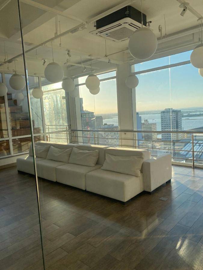 Apartamento de vacaciones para 3 personas, con vistas además de terraza y piscina - 1