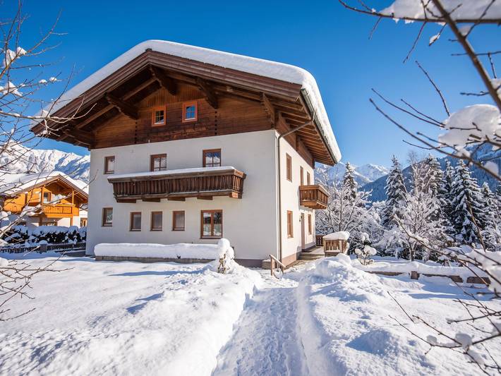 Ferienwohnung für 6 Personen, mit Balkon und Garten in Forstau