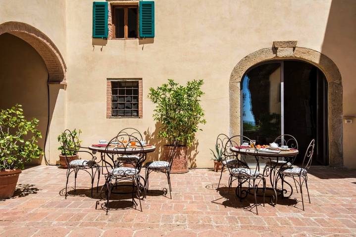 Location de vacances pour 5 personnes, avec piscine et jardin, animaux acceptés à Fiano - 4