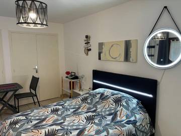 Gîte pour 2 personnes, avec vue et jardin à Neuilly-Plaisance