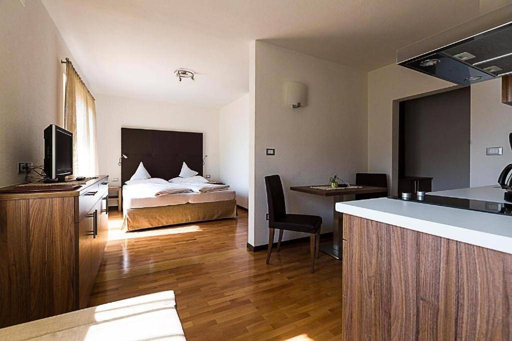 Single Room with Balcony in Dorf Tirol, Texelgruppe