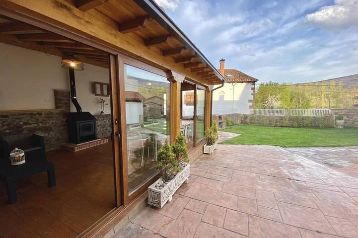 Gîte pour 20 personnes, avec jardin