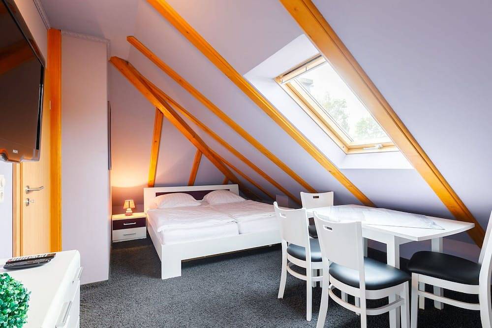 Preciosa casa de vacaciones privada para 8 personas con Tv, terraza y mascotas permitida in Krummin, Usedomer Norden