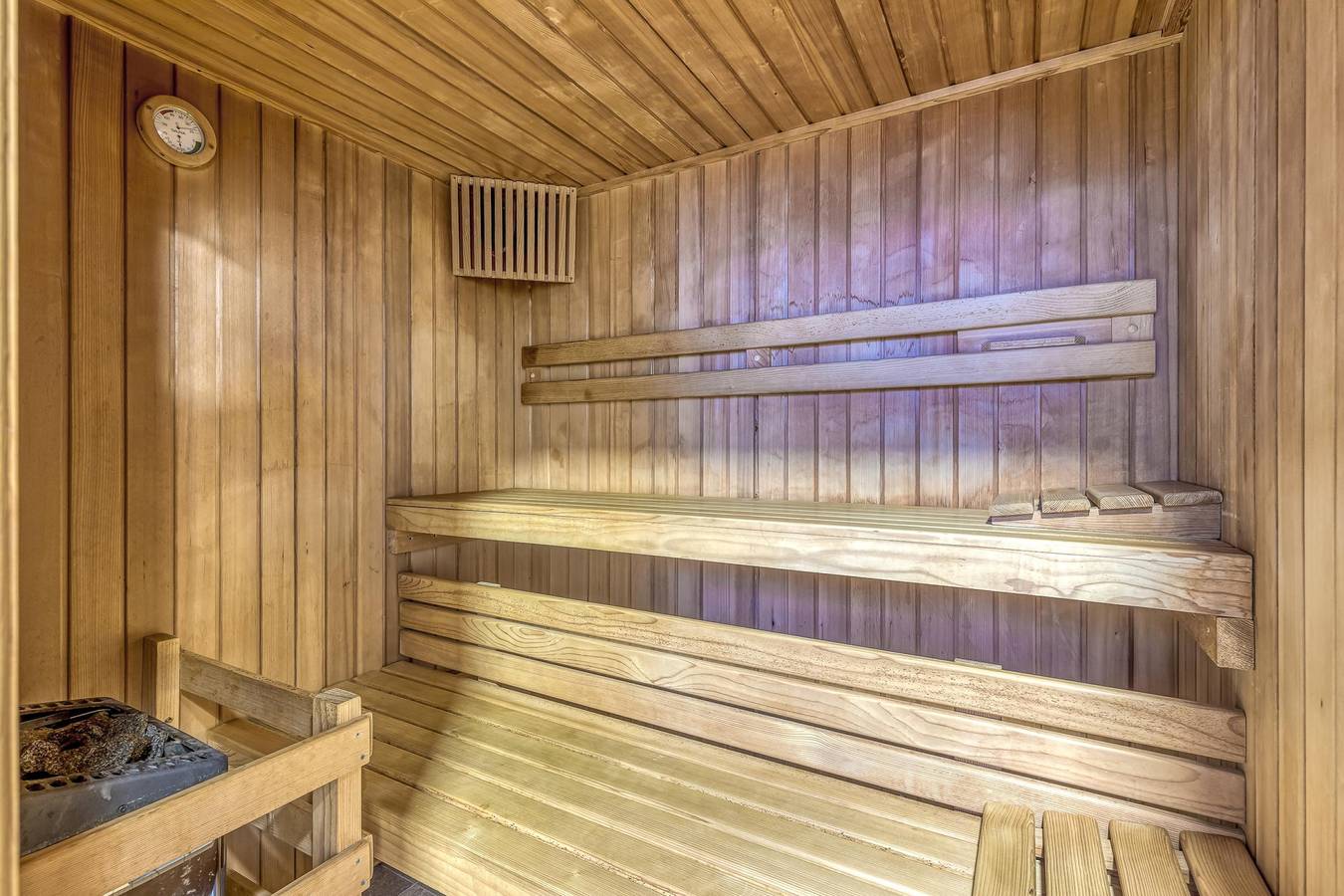 Pool & Whirlpool Villa Art Four in Slovenia
