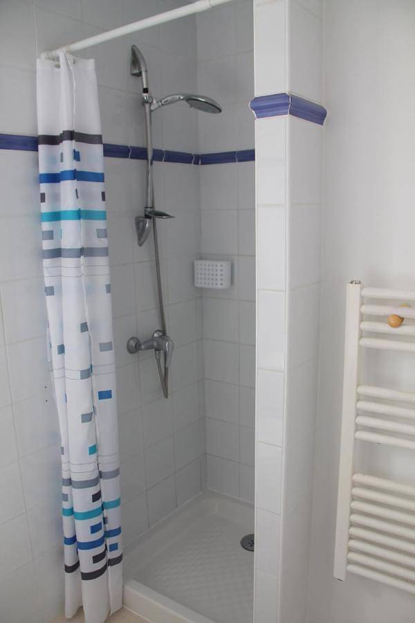 Location de vacances pour 4 personnes, avec terrasse, animaux acceptés à Nieul-sur-Mer - 3