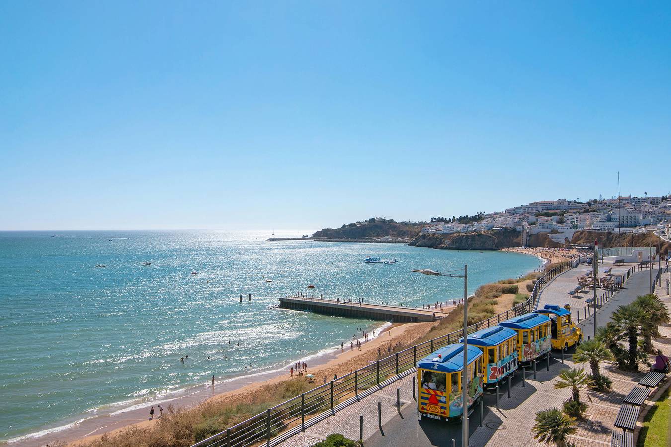 Ganze Wohnung, Apartment 'Vista Mar' mit Meerblick, Wlan und Klimaanlage in Praia do Inatel, Faro Distrikt