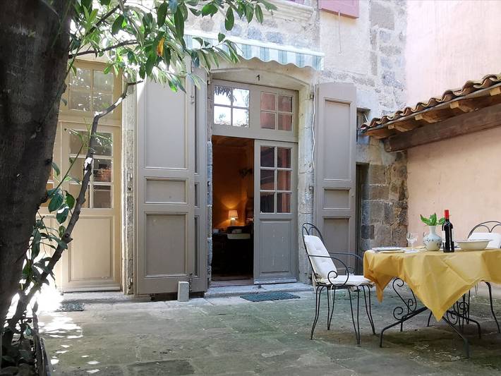 Gîte pour 2 personnes, avec Jardin à Le Puy-en-Velay