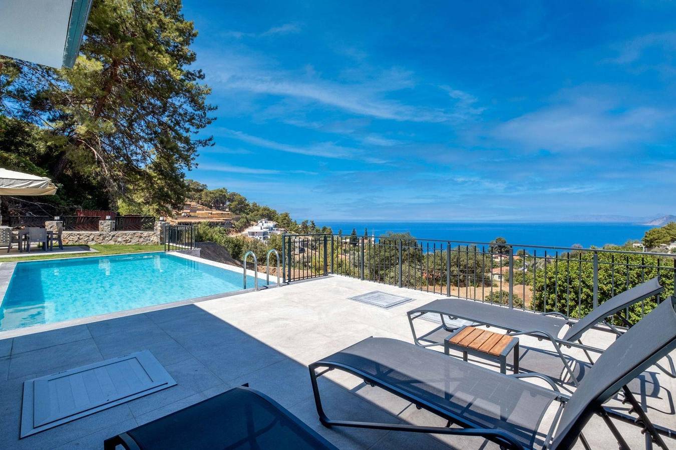 Villa with infinity pool in Fethiye Faralya in Fethiye, Muğla