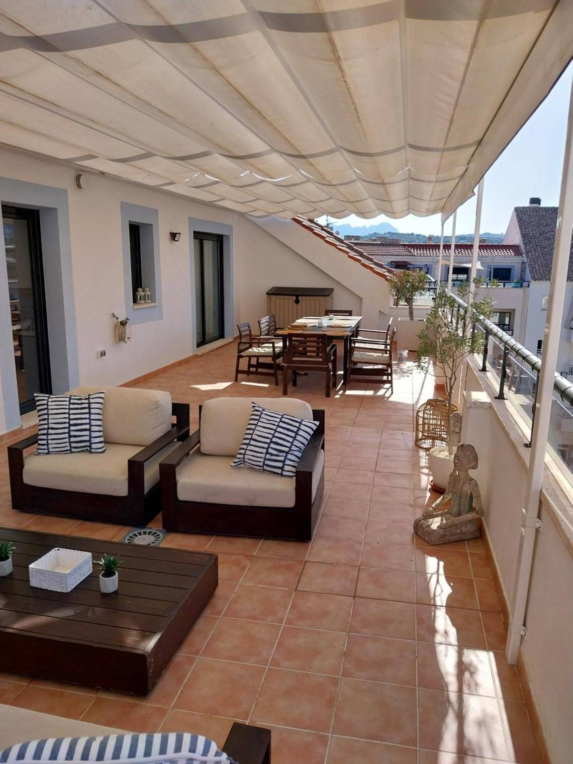 Entire apartment, 'Ático Moraira' Apartment with Mountain Views, Wi-Fi, and Air Conditioning in Teulada (Spain), Costa Blanca