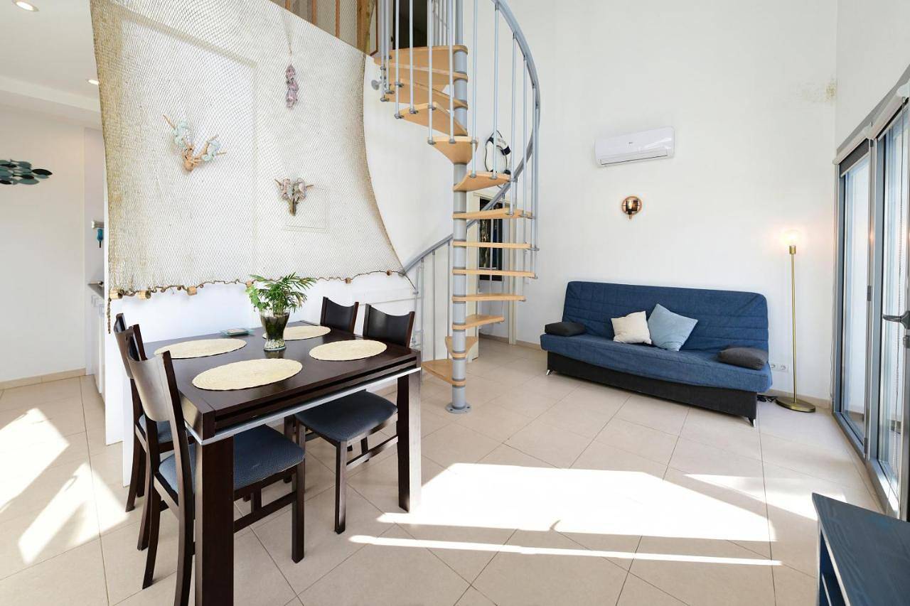 Appartamento intero, Dúplex Luminoso en el centro de Cadaqués in Platja Gran (Cadaques), Cadaques