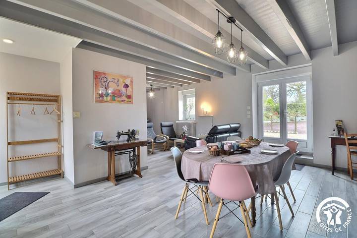 Gîte pour 4 personnes, avec jardin à Montfort-sur-Meu - 2