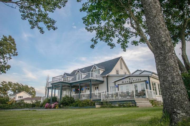 Hôtel pour 3 personnes, avec terrasse dans Sainte-Anne-des-Monts