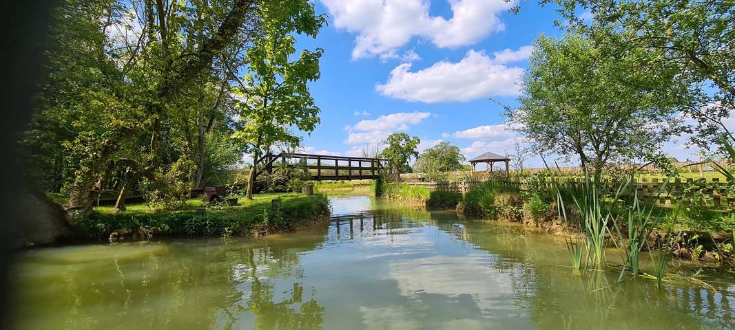 Cabane en bois pour 2 personnes avec jardin in Brinkley (Cambridgeshire), Cambridgeshire