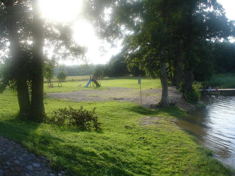 Ganze Ferienwohnung, Kleine gemütliche Wohnung mit überdachter Terrasse in Seenplatte von Ilawa