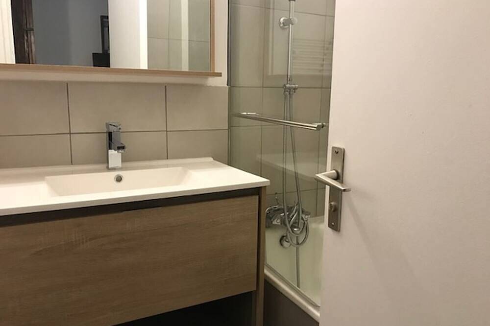 Apartamento entero, Estudio con vista a montañas y lago en Tignes, balcón, cocina equipada, Tv in Tignes, Parque Nacional de Vanoise