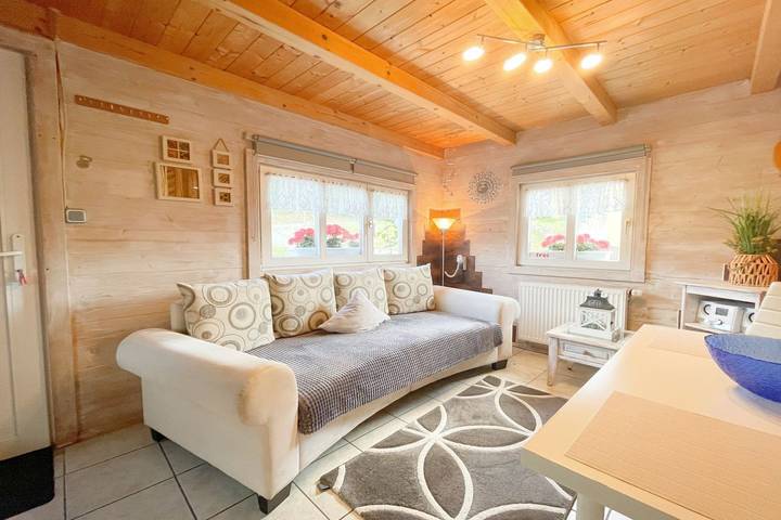 Ferienhaus für 2 Personen, mit Terrasse und Garten sowie Seeblick und Ausblick in Loddin - 2