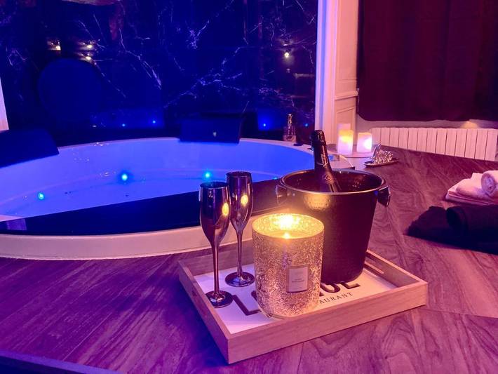 Gîte pour 2 personnes, avec jacuzzi ainsi que terrasse et sauna à Quimperlé - 4