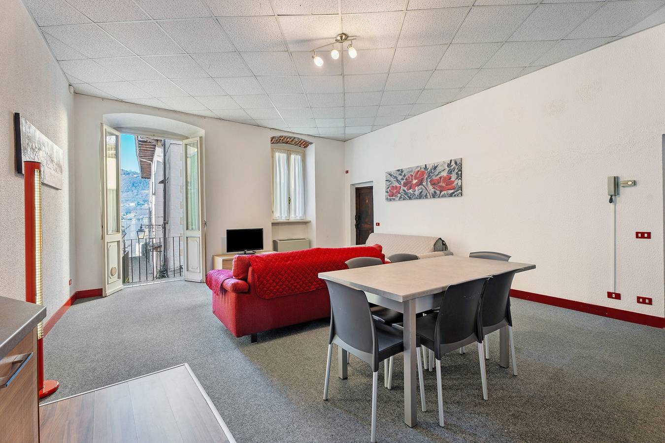 Entire apartment, Apartment 'Cabianchi Rosso - Imperial Suite' with Lake View, Private Terrace and Wi-Fi in Orta San Giulio, Lake Orta