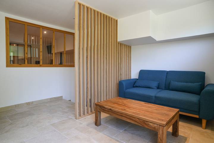 Location de vacances pour 8 personnes, avec vue sur le lac et jardin dans Porte-de-Savoie - 2