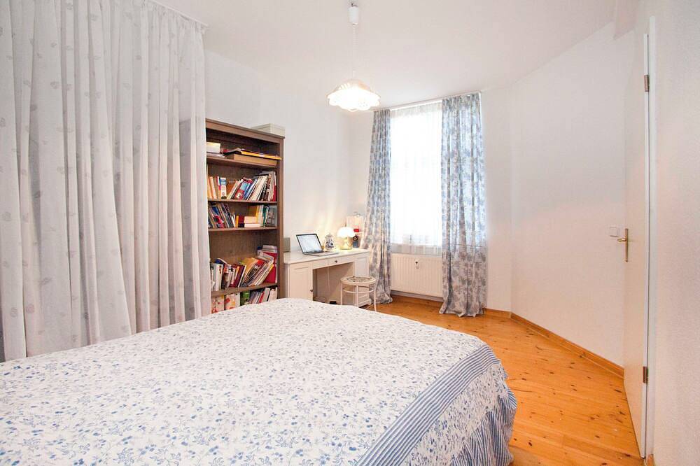 Sunny, calm 60sqm apt. in cozy vibrant Berlin Friedrichshain. in Friedrichshain - Kreuzberg, Berlin