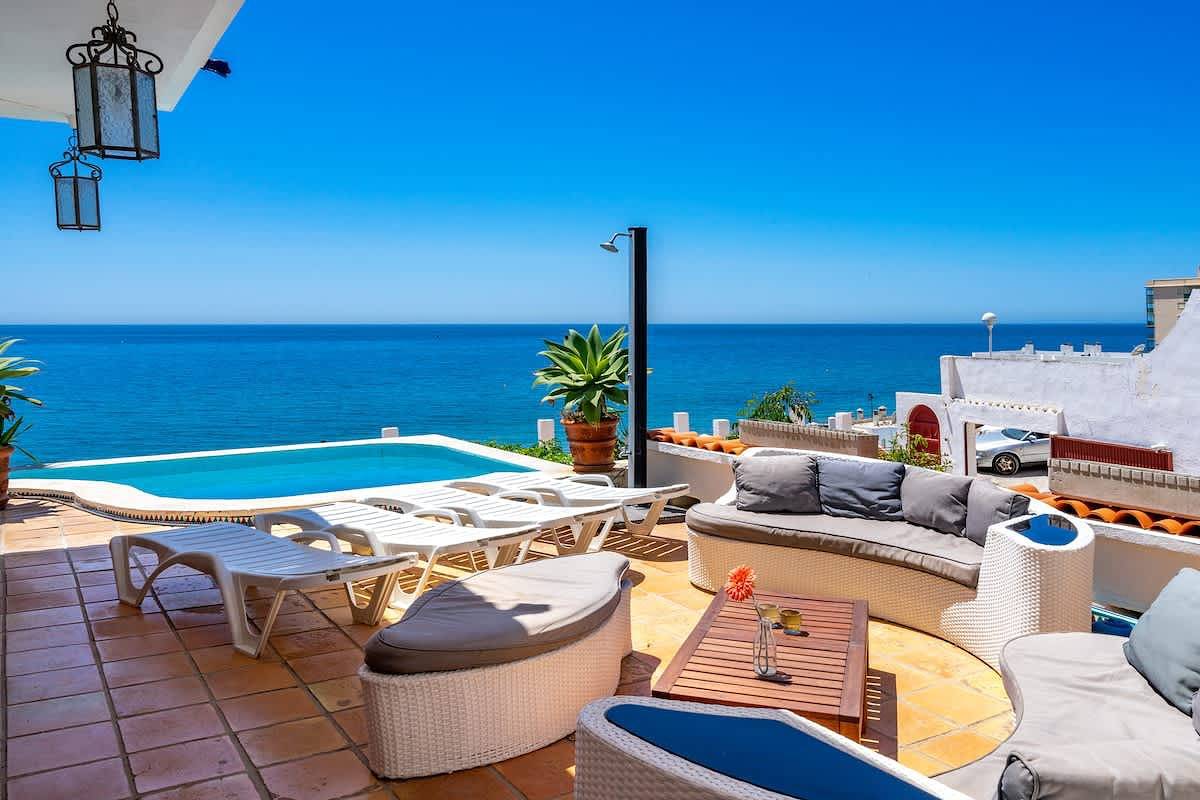 Stunning Beachclose Villa by Costarentals in Fuengirola, Costa del Sol