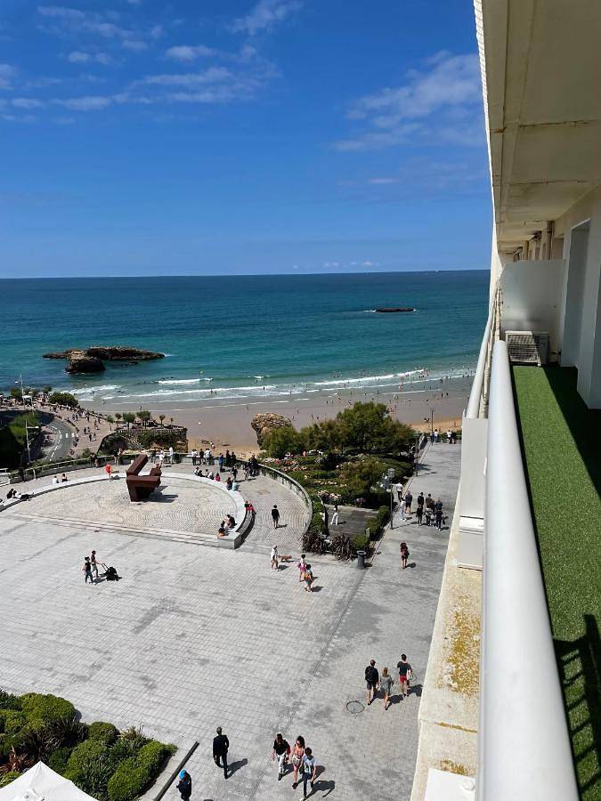 Gîte pour 6 personnes, avec balcon et vue dans Casino de Biarritz - 2
