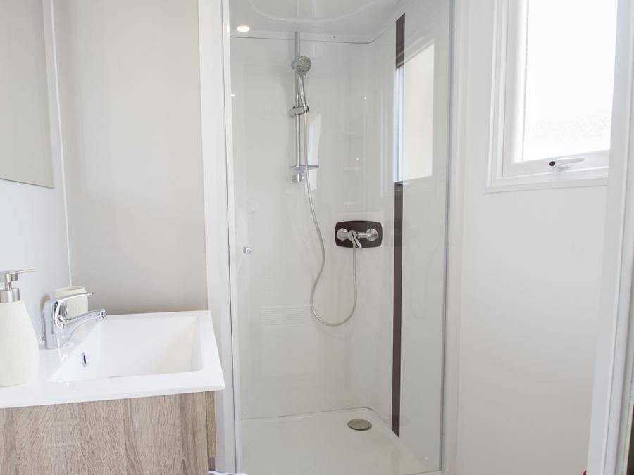 Camping Domaine de Sainte Véziane - Mobilhome 6 personas - Comfort+ Premium 31 m in Bessan, Côte d'Améthyste