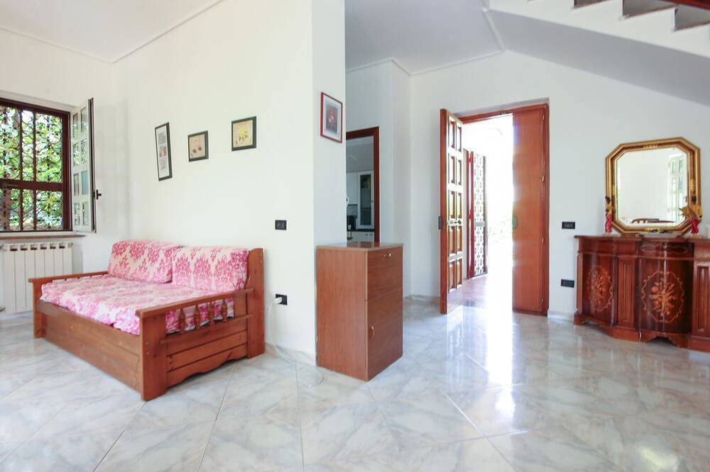 3 bedroom amazing home in Capaccio Scalo in Capaccio, Cilento Coast