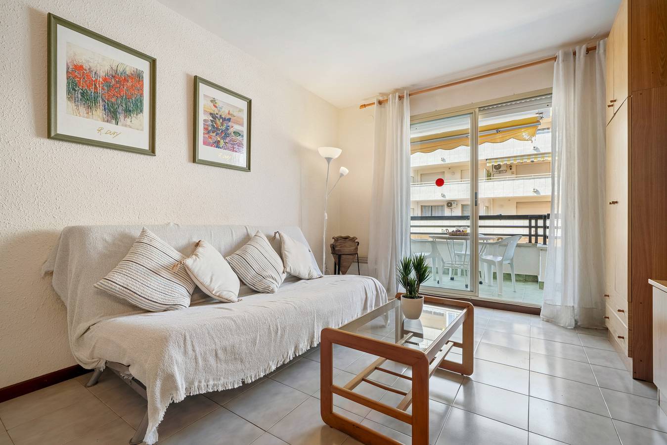 Apartamento entero, Bahia Ii  Apartment in La Pineda, Platja de la Pineda