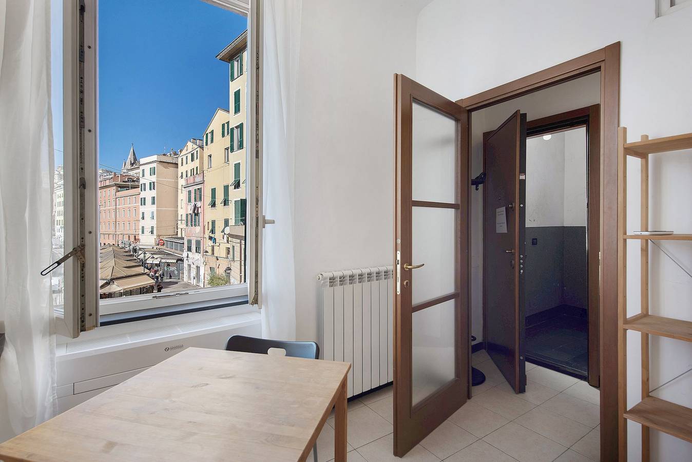 Entire apartment, Apartment 'Genova - A Due Passi Dall'acquario' with Wi-Fi and Air Conditioning in Genova (City), Genoa