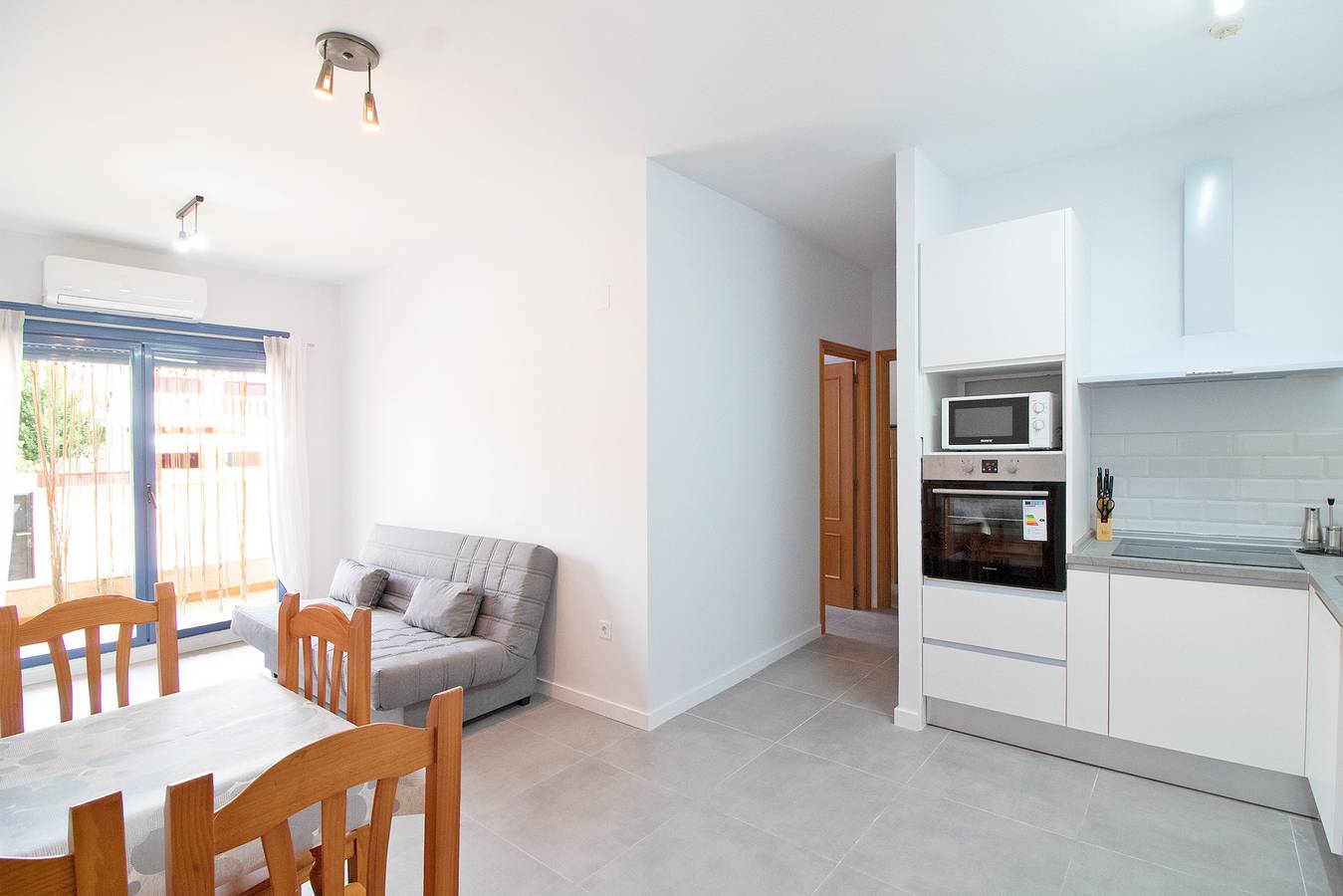 Apartamento entero, Global Properties: Apartamento con gran terraza en la playa de Canet in Canet de Berenguer, Costa de Valencia