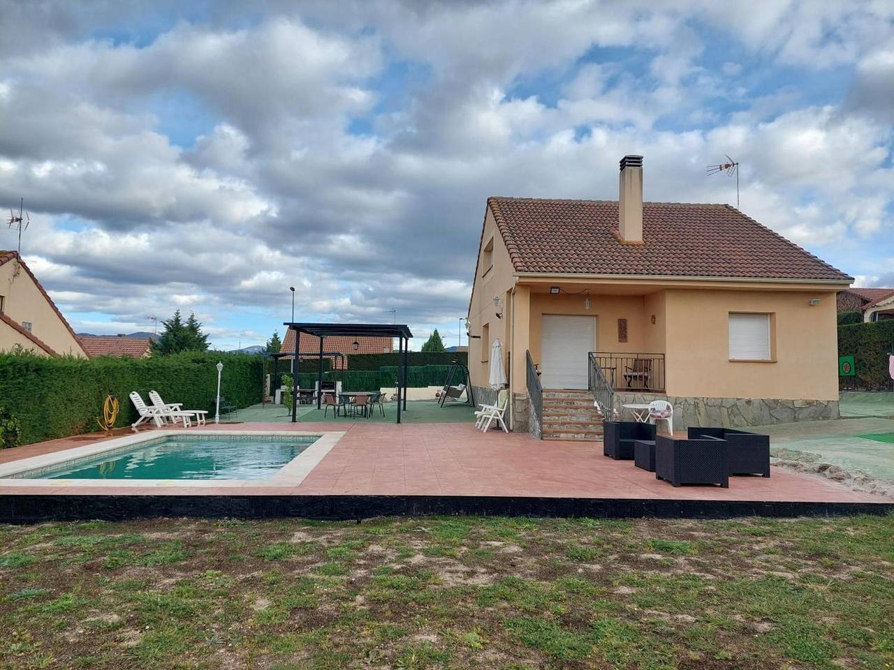 Casa Rural El Robledal mit privatem Pool nahe Segovia und Madrid, für 8 Personen in Zarzuela del Monte, Segovia Provinz