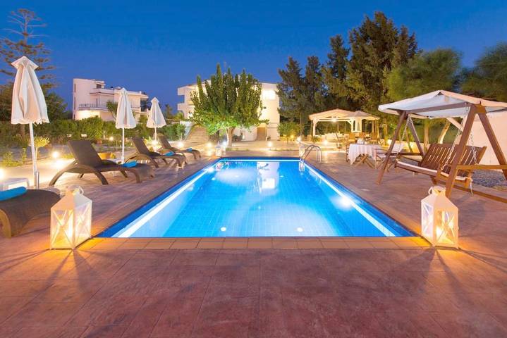 Ferienhaus für 8 Personen, mit Garten und Pool in Faliraki - 2