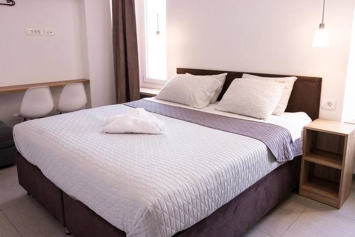 Hostel für 2 Personen, mit Terrasse und Garten in Koper
