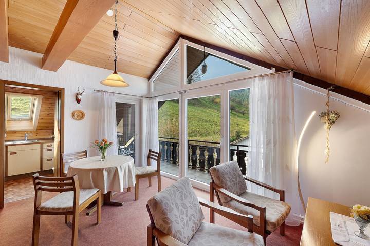 Ferienwohnung für 4 Personen, mit Balkon in Wolfach - 2